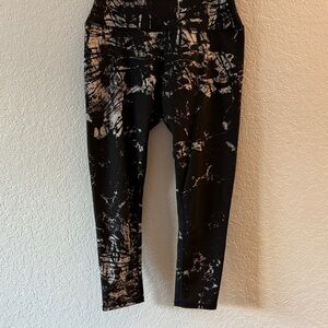 Alo Women’s Workout 3/4 Leggings